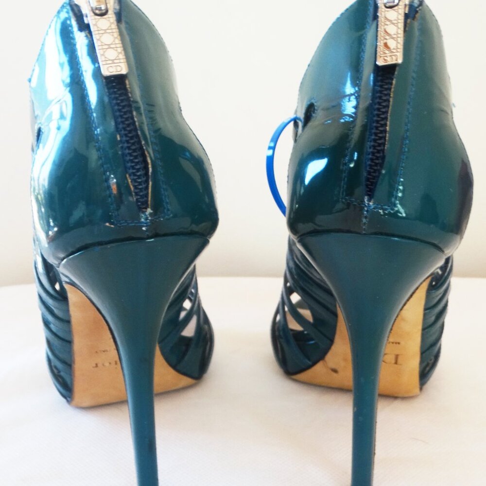 Christian DIOR 39/8.5 US, stiletto 4.5" heel ITALY cage Sandals Glossy Teal - Picture 9 of 13
